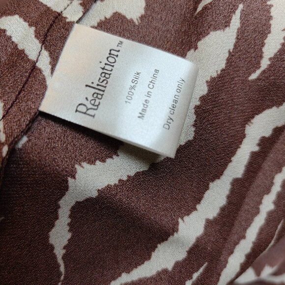 Realisation Par The Gia Bell-Sleeve Maxi Dress in Silk Jianhong Crepe - Picture 13 of 13